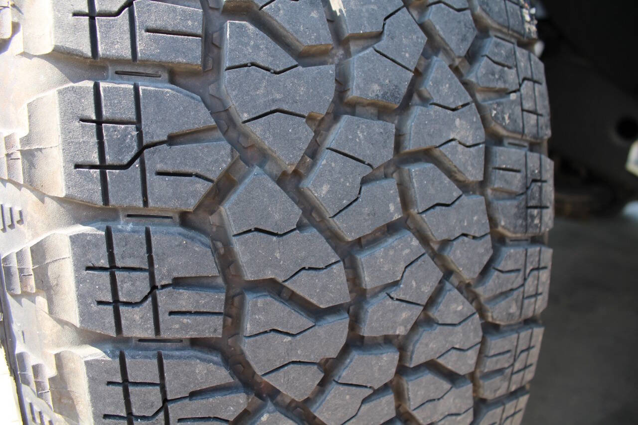 Used 2024 Chevrolet Silverado 1500 LTZ image 15