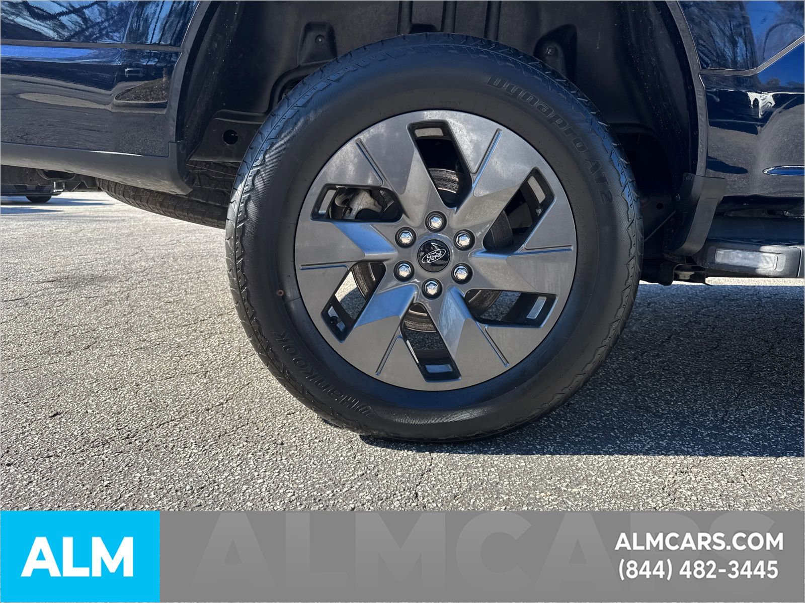 Used 2022 Ford F150 Lightning Lariat image 20