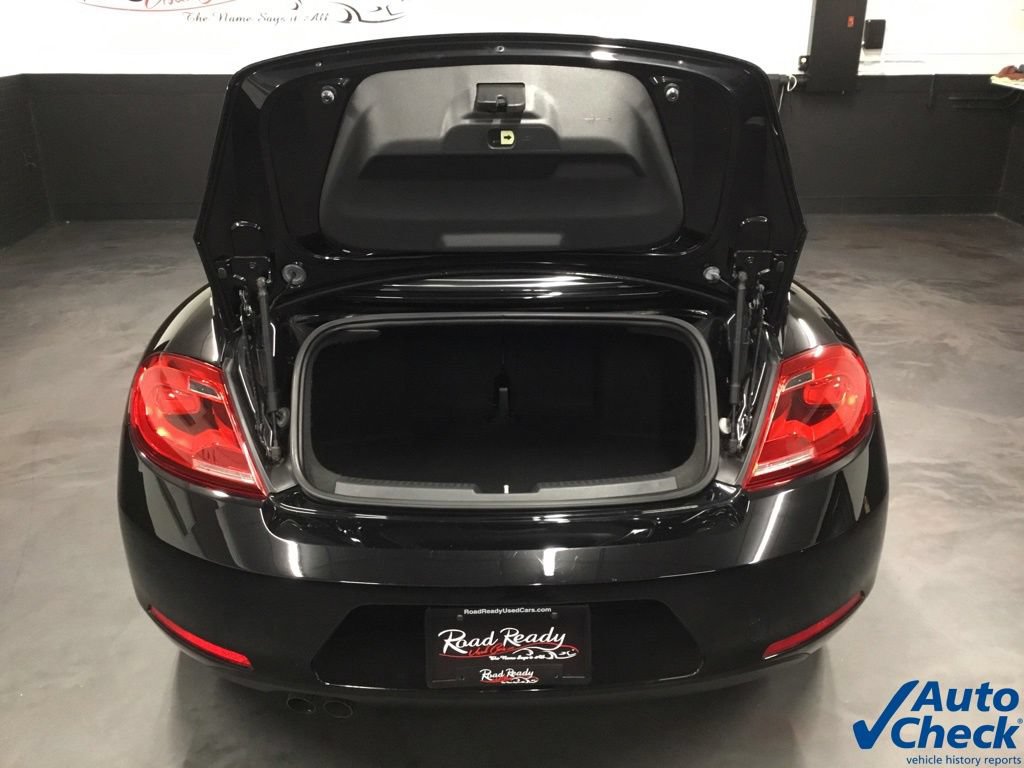 Used 2013 Volkswagen Beetle 2.5 FWD image 23