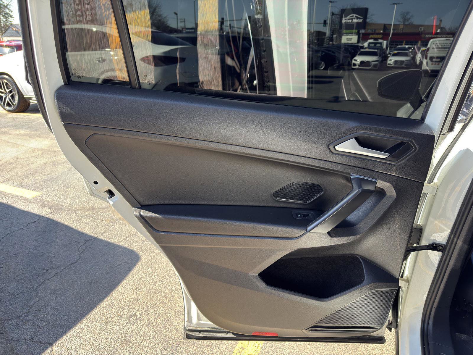 Used 2021 Volkswagen Tiguan SE FWD image 26