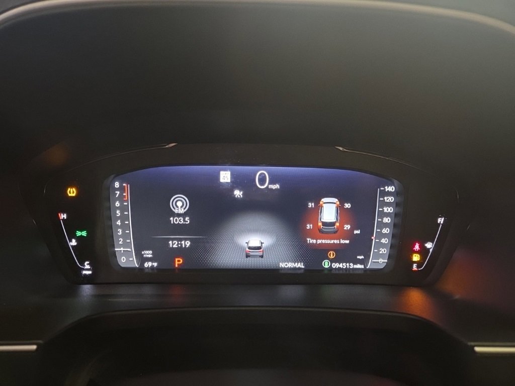 Used 2023 Honda Pilot Elite image 25