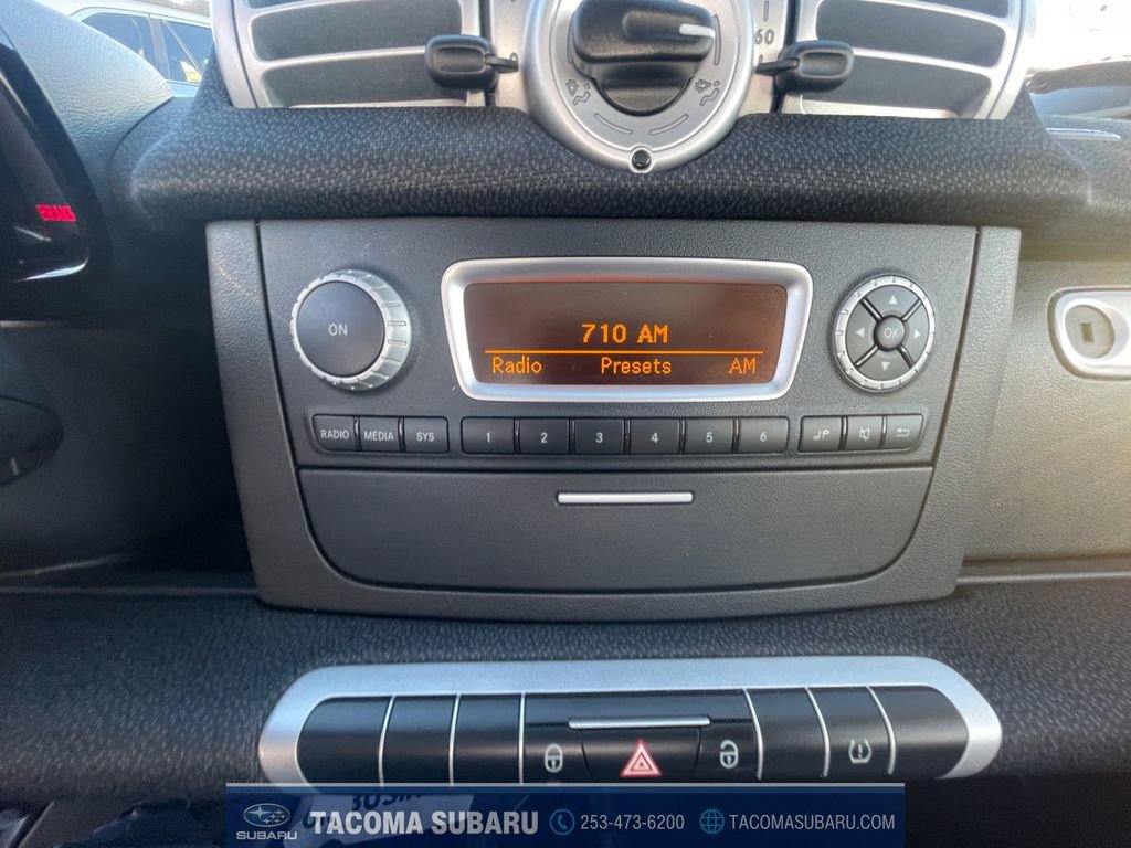 Used 2015 smart fortwo electric drive image 21