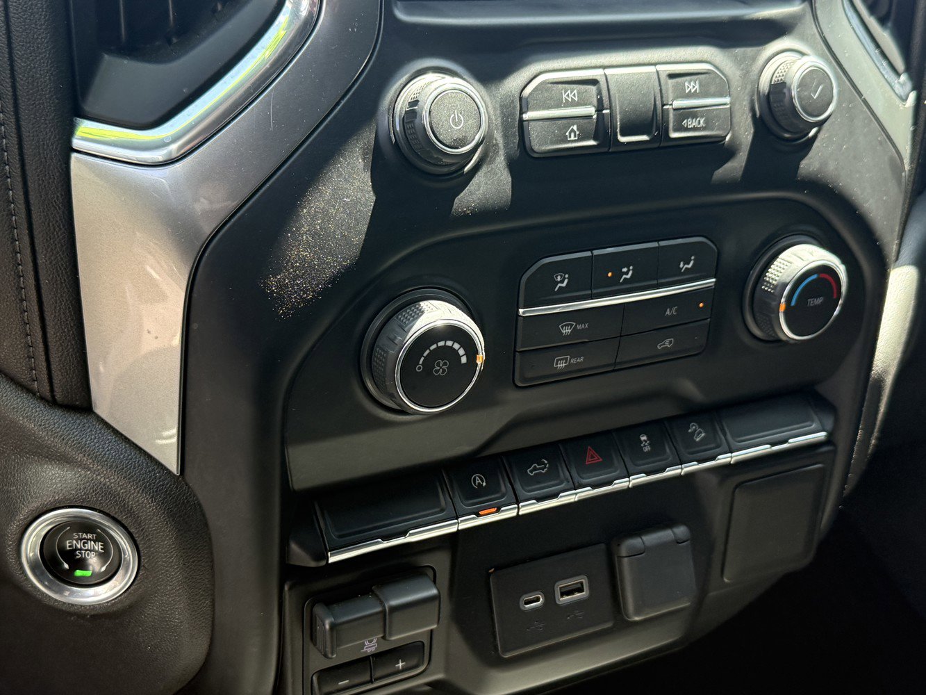 Used 2020 Chevrolet Silverado 1500 LT Trail Boss AWD/4WD image 12