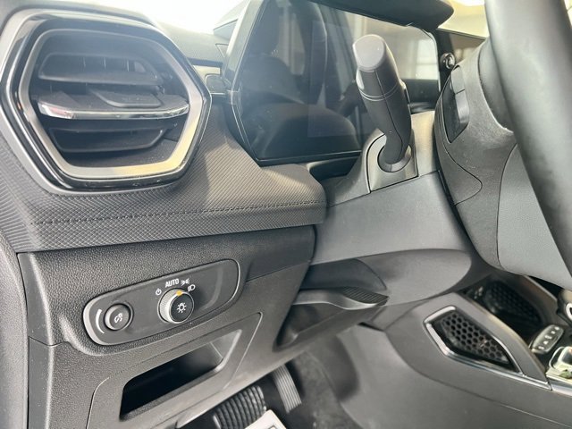 Used 2025 Chevrolet TrailBlazer LT w/ Convenience Package image 12