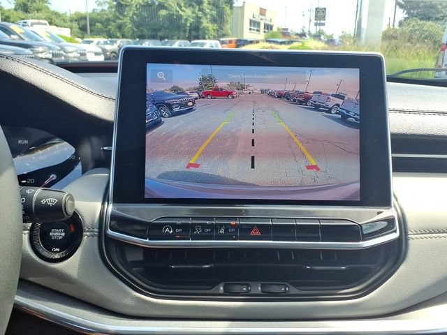 Certified 2023 Jeep Compass Limited w/ Sun and Sound Group AWD/4WD image 25