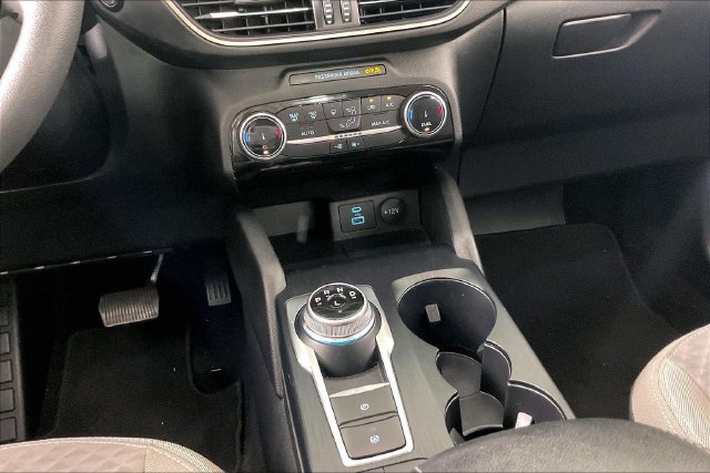 Used 2022 Ford Escape SE FWD image 6