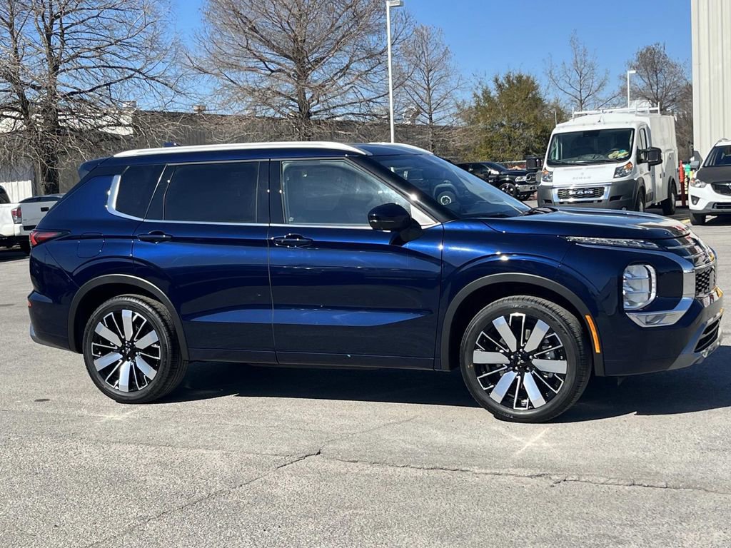 New 2026 Mitsubishi Outlander SEL FWD image 5