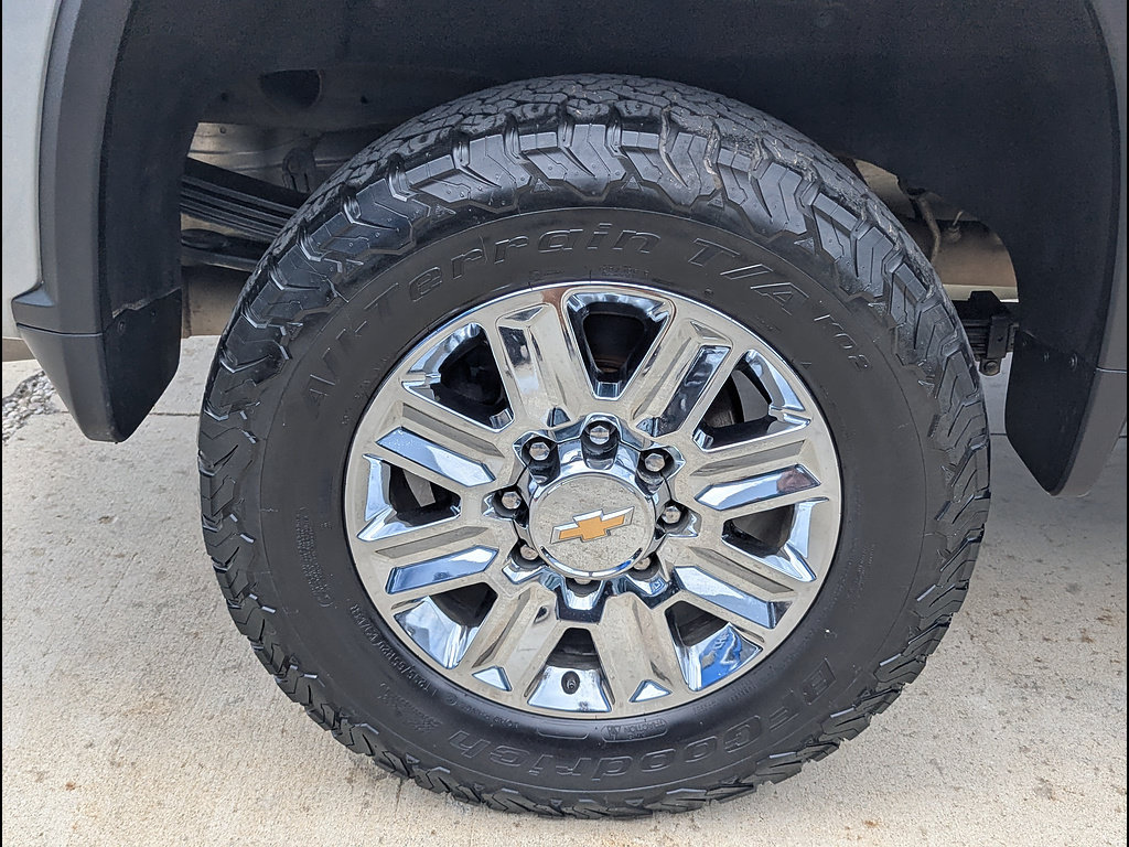 Used 2024 Chevrolet Silverado 2500 High Country w/ High Country Premium Package AWD/4WD image 20