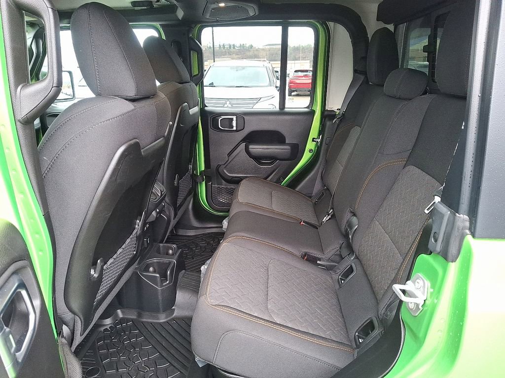 Used 2025 Jeep Gladiator Mojave w/ Convenience Group image 10