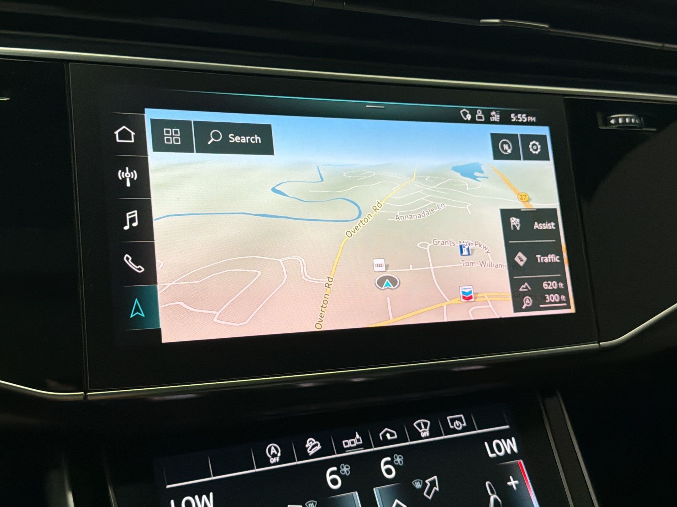 Used 2020 Audi Q8 Prestige w/ Prestige Package AWD/4WD image 16