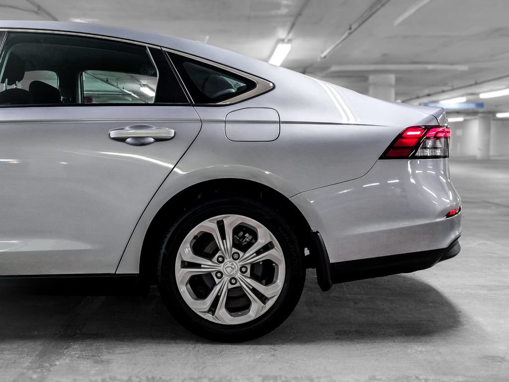 Used 2023 Honda Accord LX image 14
