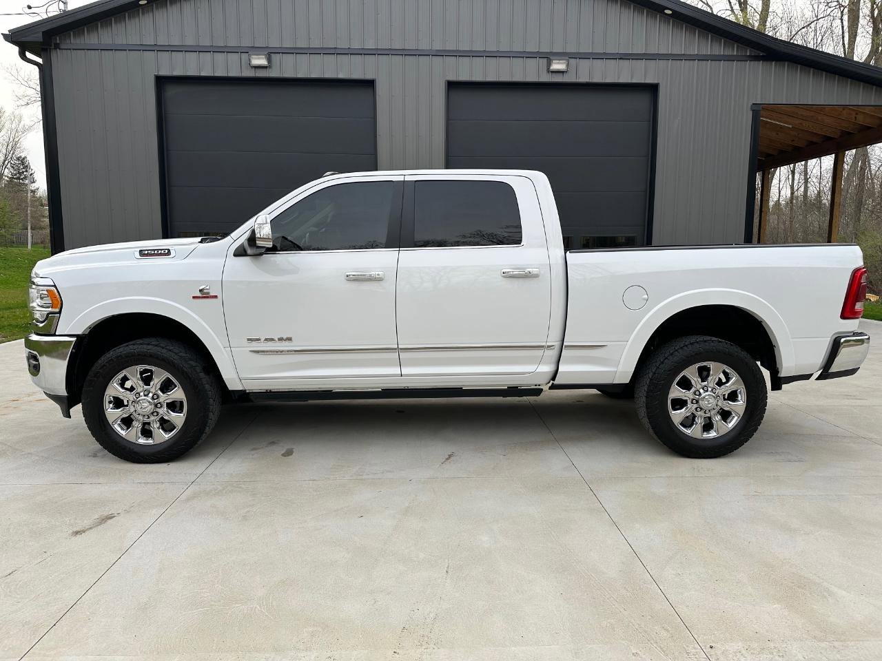 Used 2021 RAM 3500 Limited AWD/4WD image 2