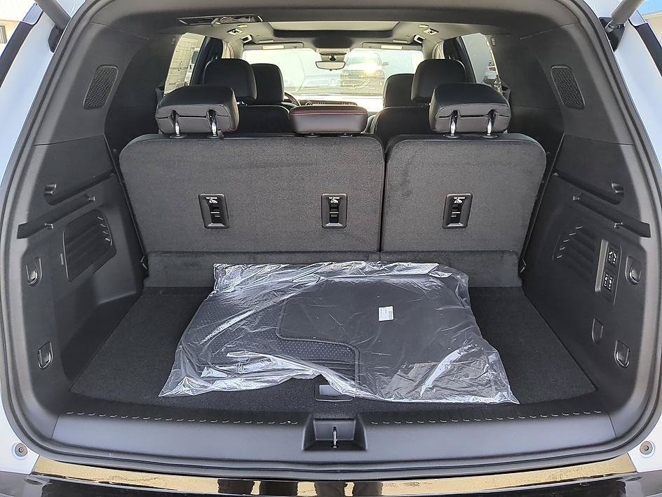 New 2027 Chevrolet Traverse RS AWD/4WD image 34