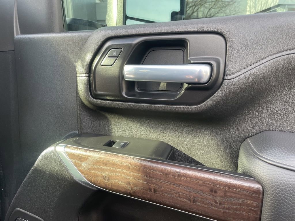 Used 2021 GMC Sierra 3500 Denali w/ Denali Black Diamond Edition image 43