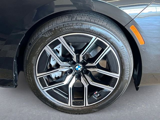Used 2024 BMW 760i xDrive AWD/4WD image 8