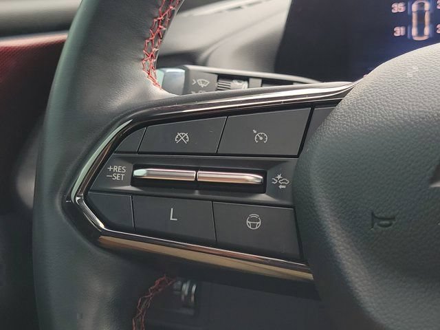 Used 2024 Chevrolet Traverse RS w/ LPO, Floor Liner Package FWD image 25