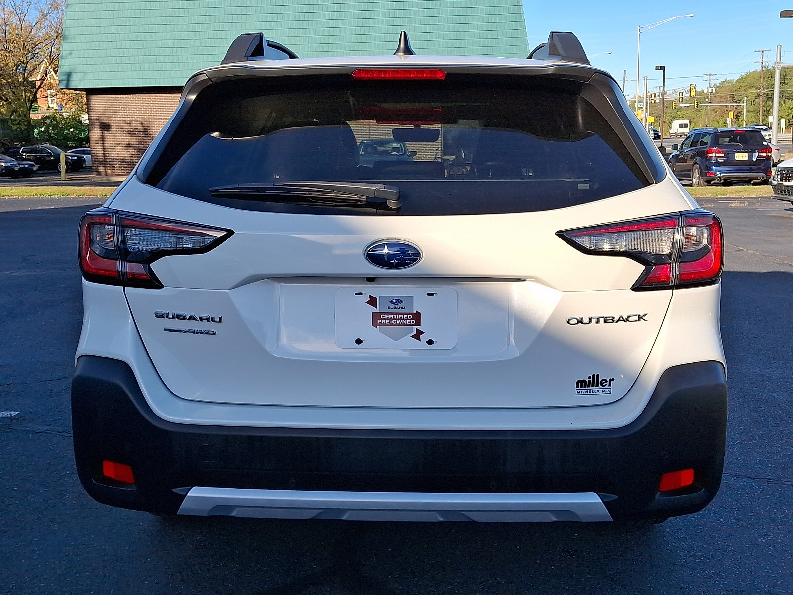 Certified 2024 Subaru Outback Limited AWD/4WD image 5