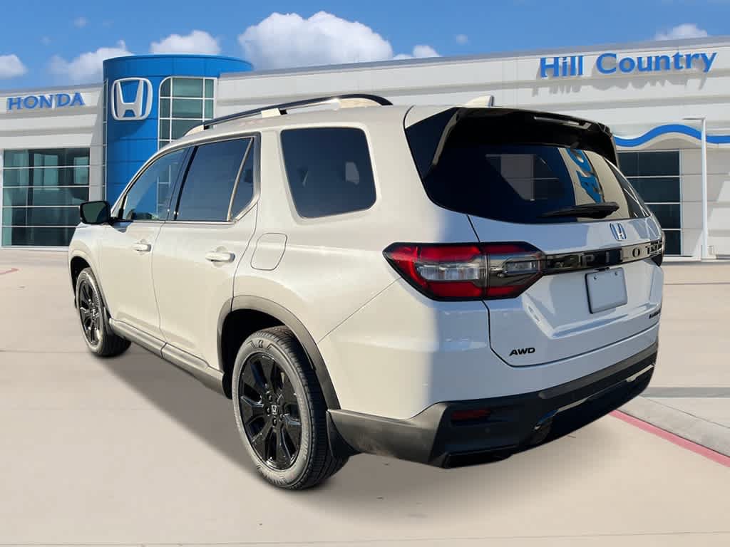 New 2026 Honda Pilot Black Edition image 3