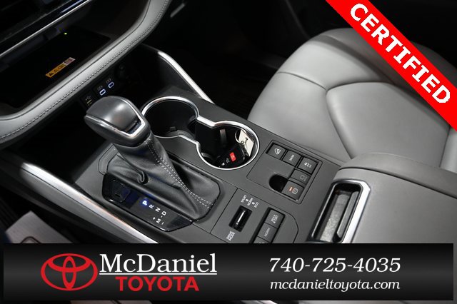 Certified 2023 Toyota Highlander XLE image 19