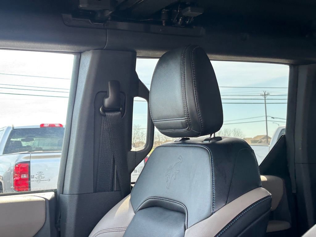 Used 2023 Ford Bronco Wildtrak image 12