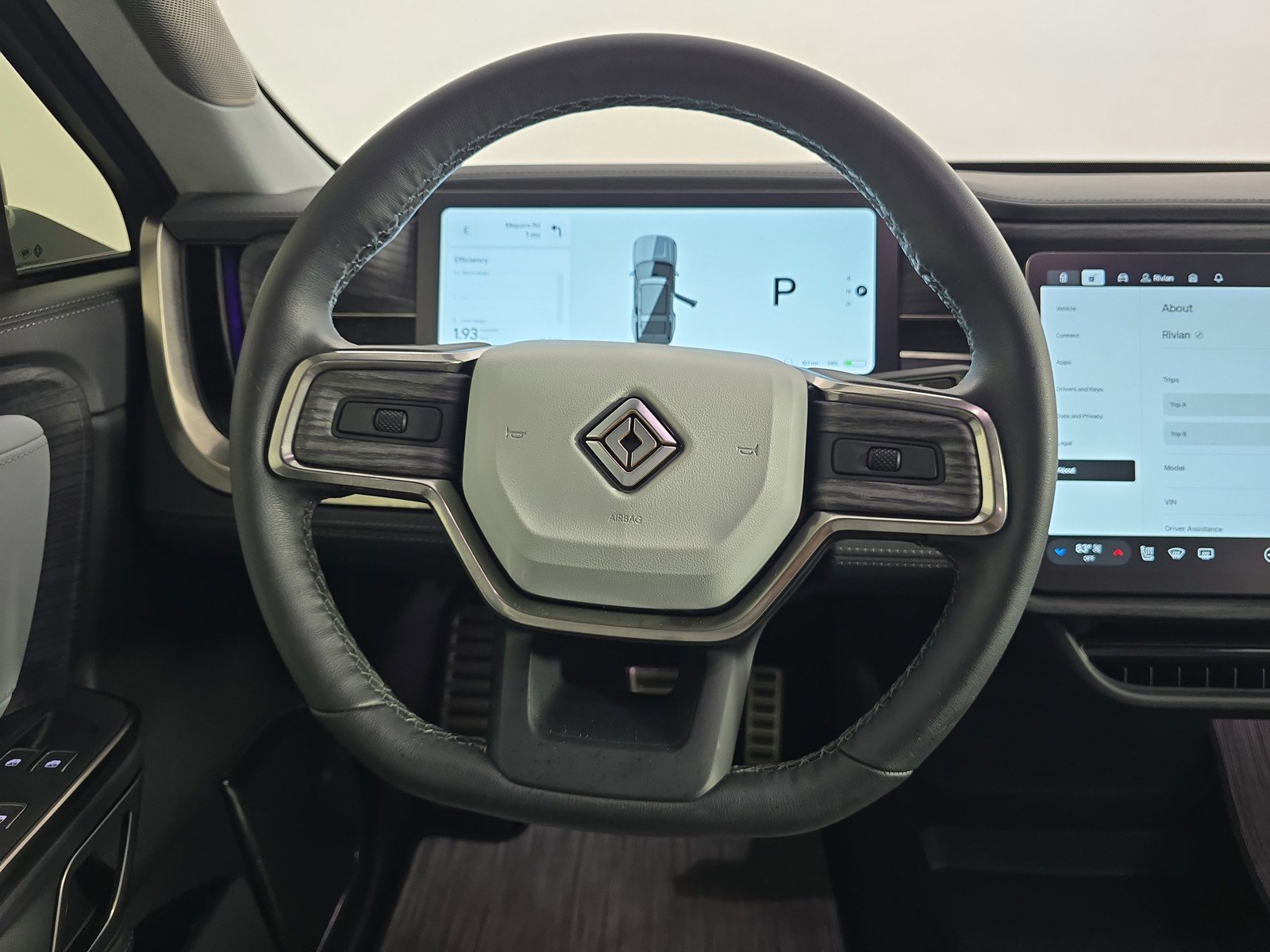 Used 2024 Rivian R1S Adventure image 28