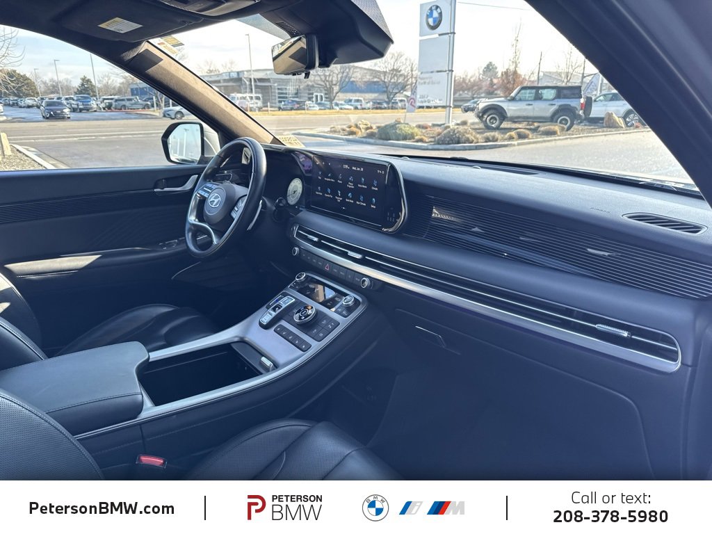 Used 2023 Hyundai Palisade Calligraphy image 18