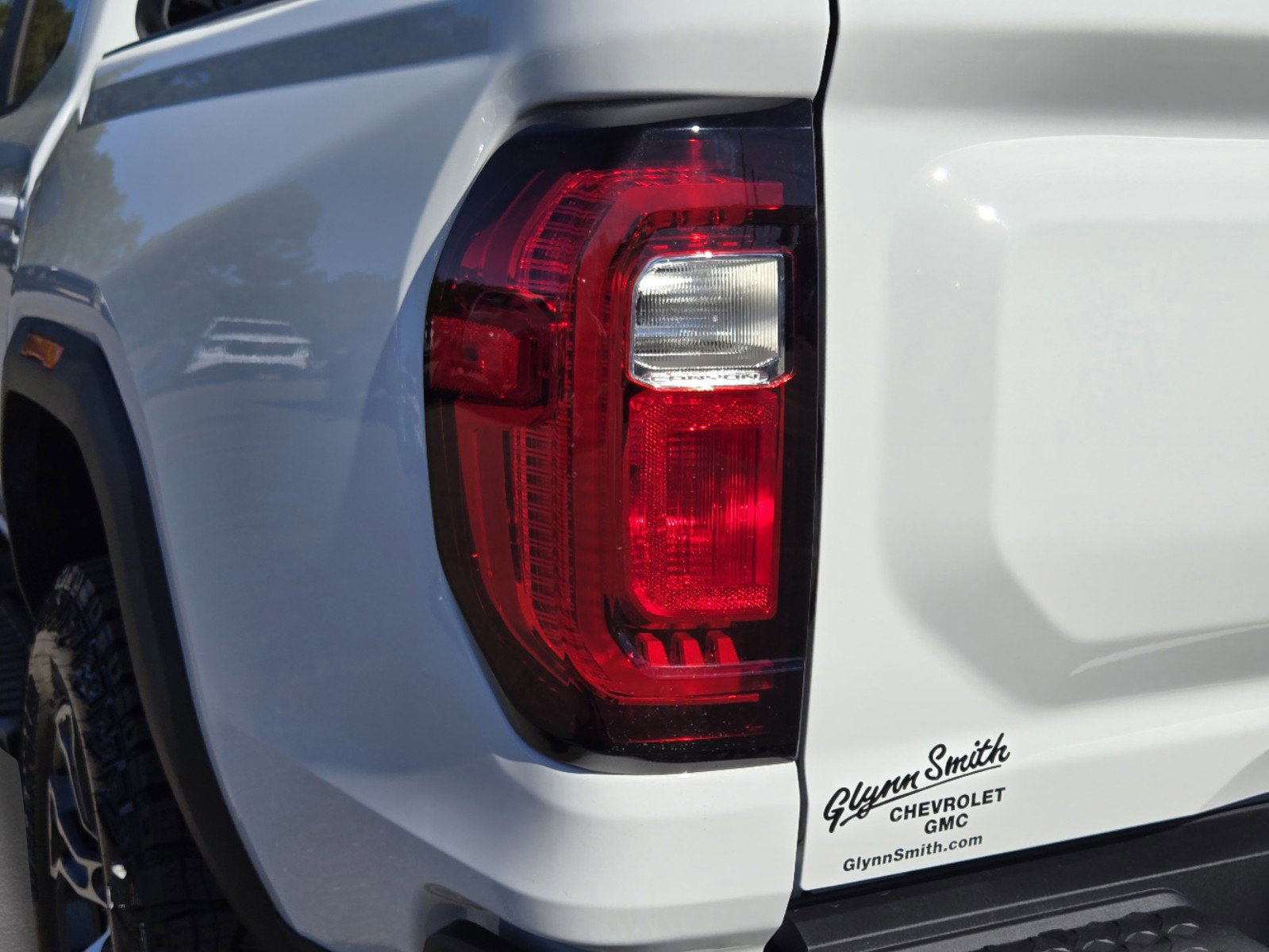 Used 2024 GMC Canyon AT4 w/ Technology Package AWD/4WD image 12
