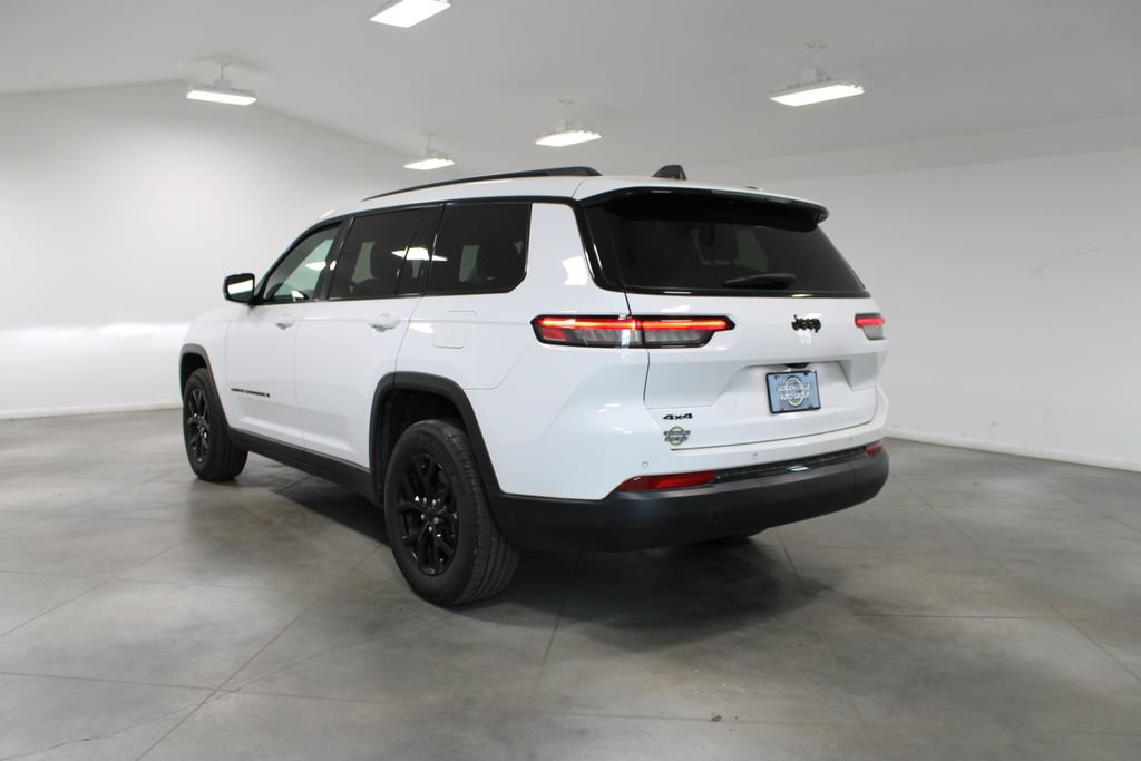 Used 2024 Jeep Grand Cherokee L Altitude AWD/4WD image 7