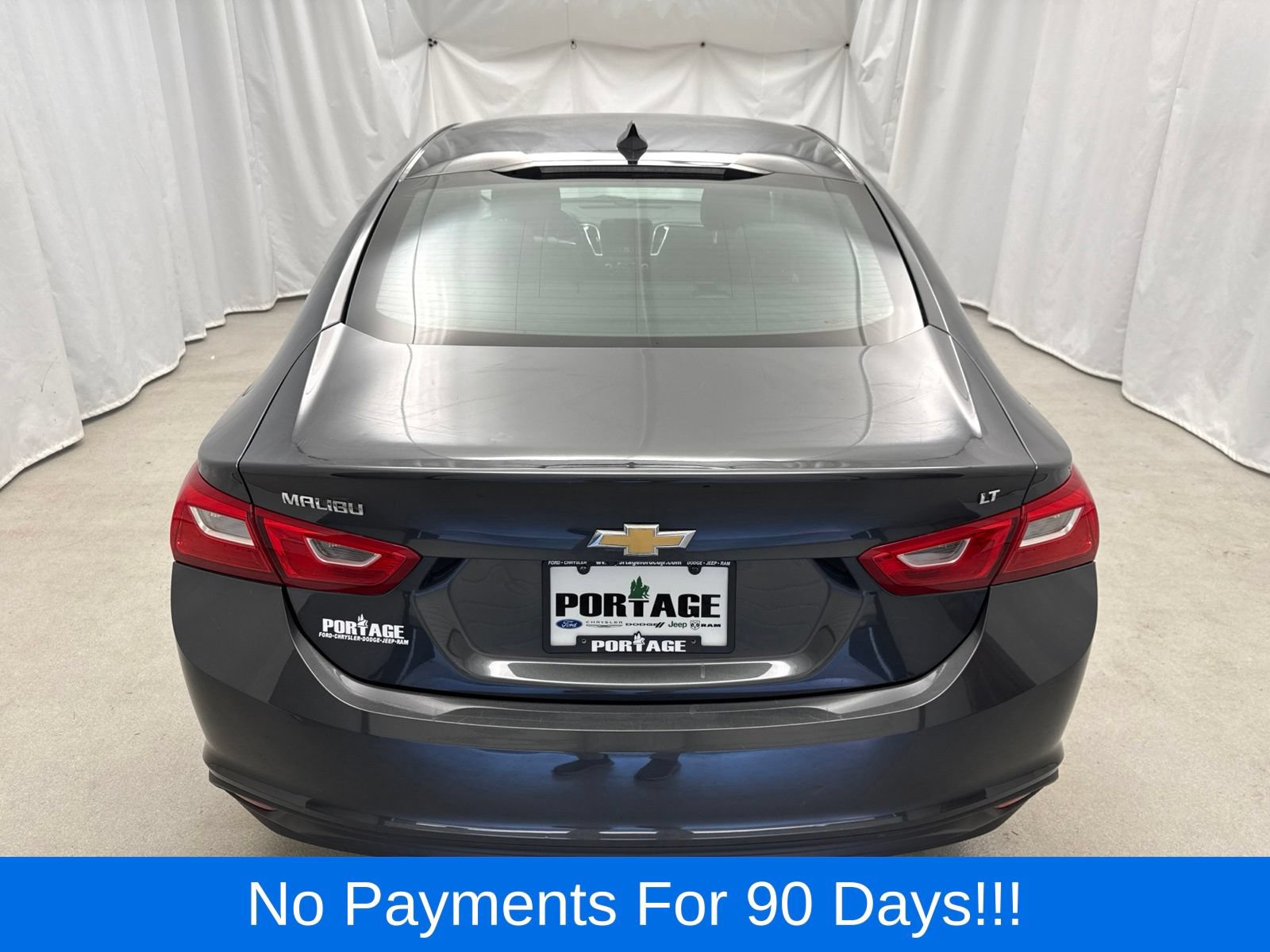 Used 2016 Chevrolet Malibu LT FWD image 4