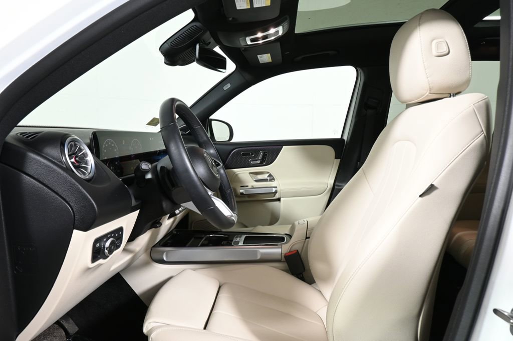 Certified 2024 Mercedes-Benz GLB 250 image 3