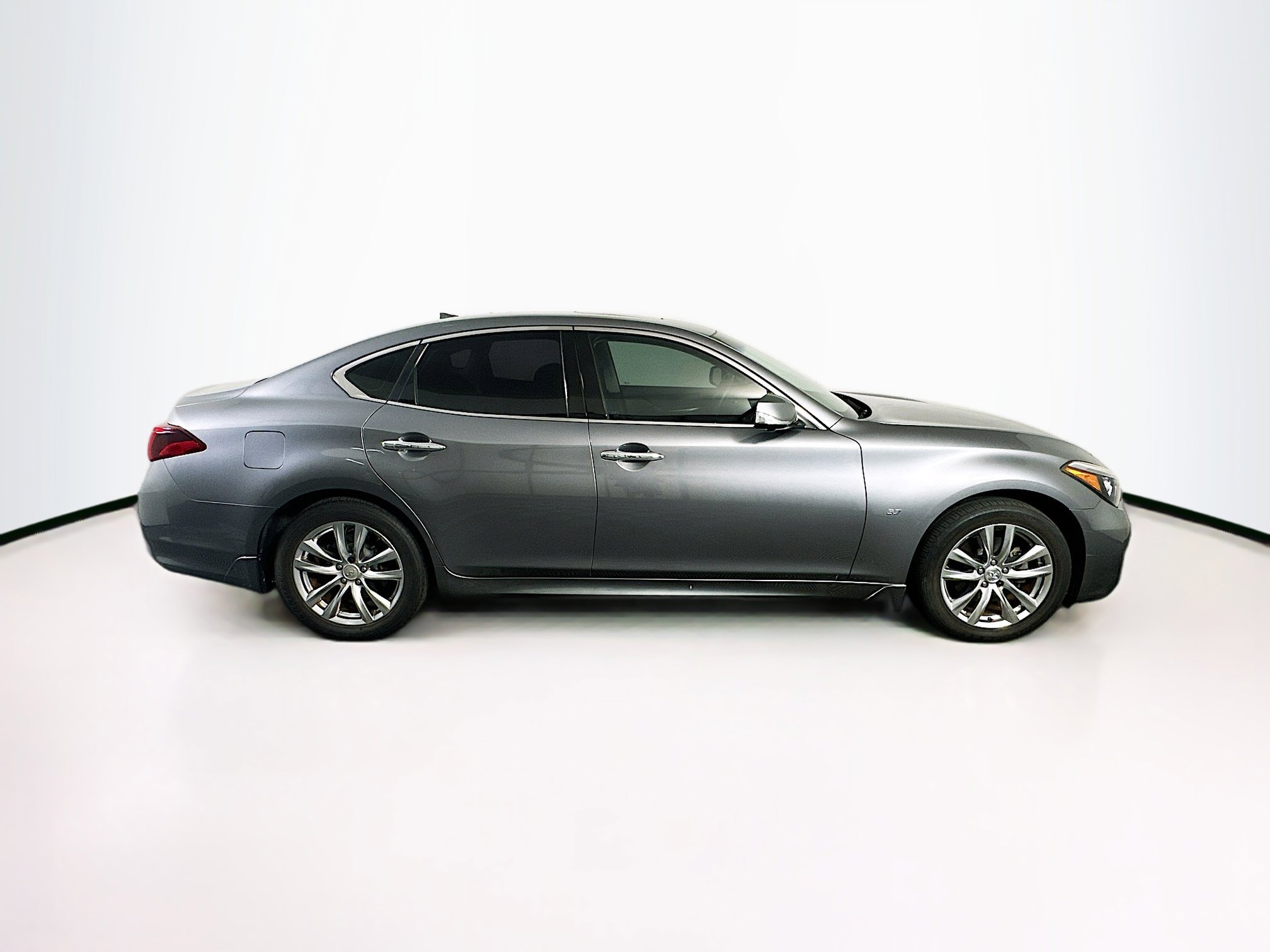 Used 2015 INFINITI Q70 3.7 image 10