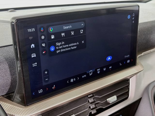 Used 2025 Ford Explorer Active AWD/4WD image 14