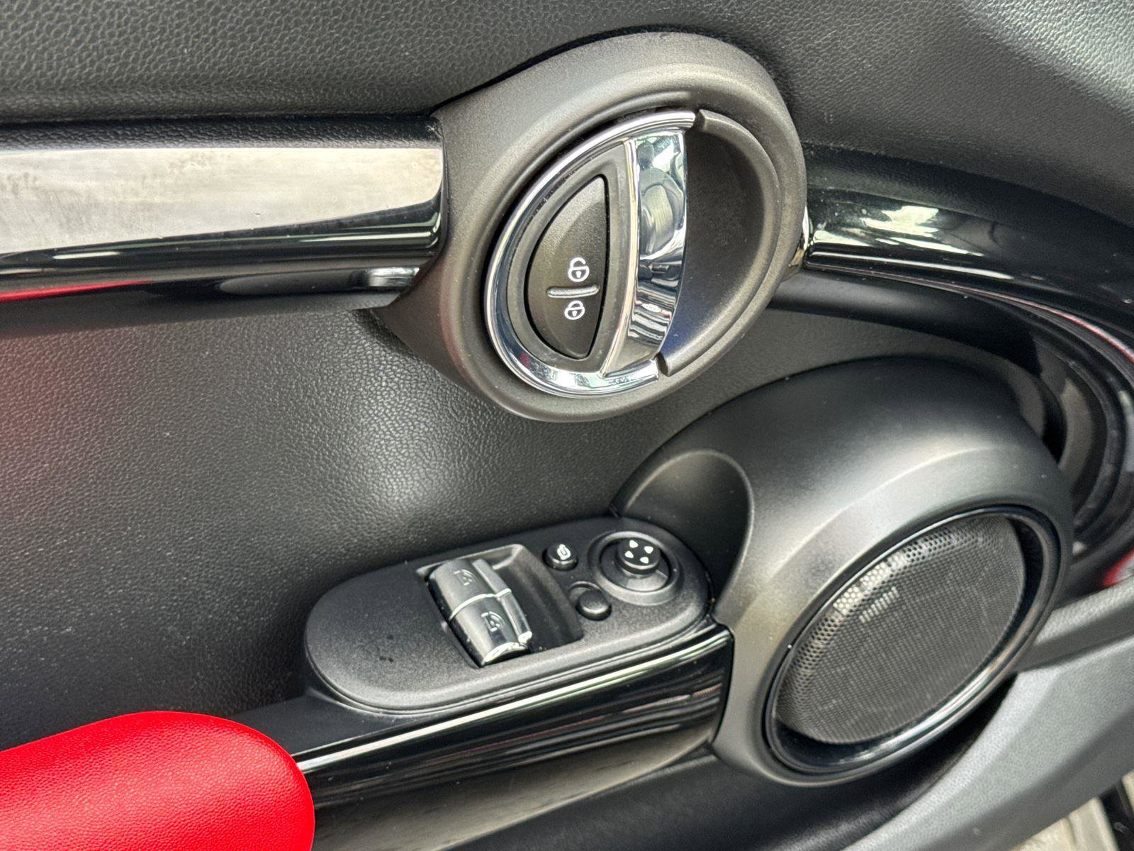 Used 2019 MINI Cooper John Cooper Works image 27