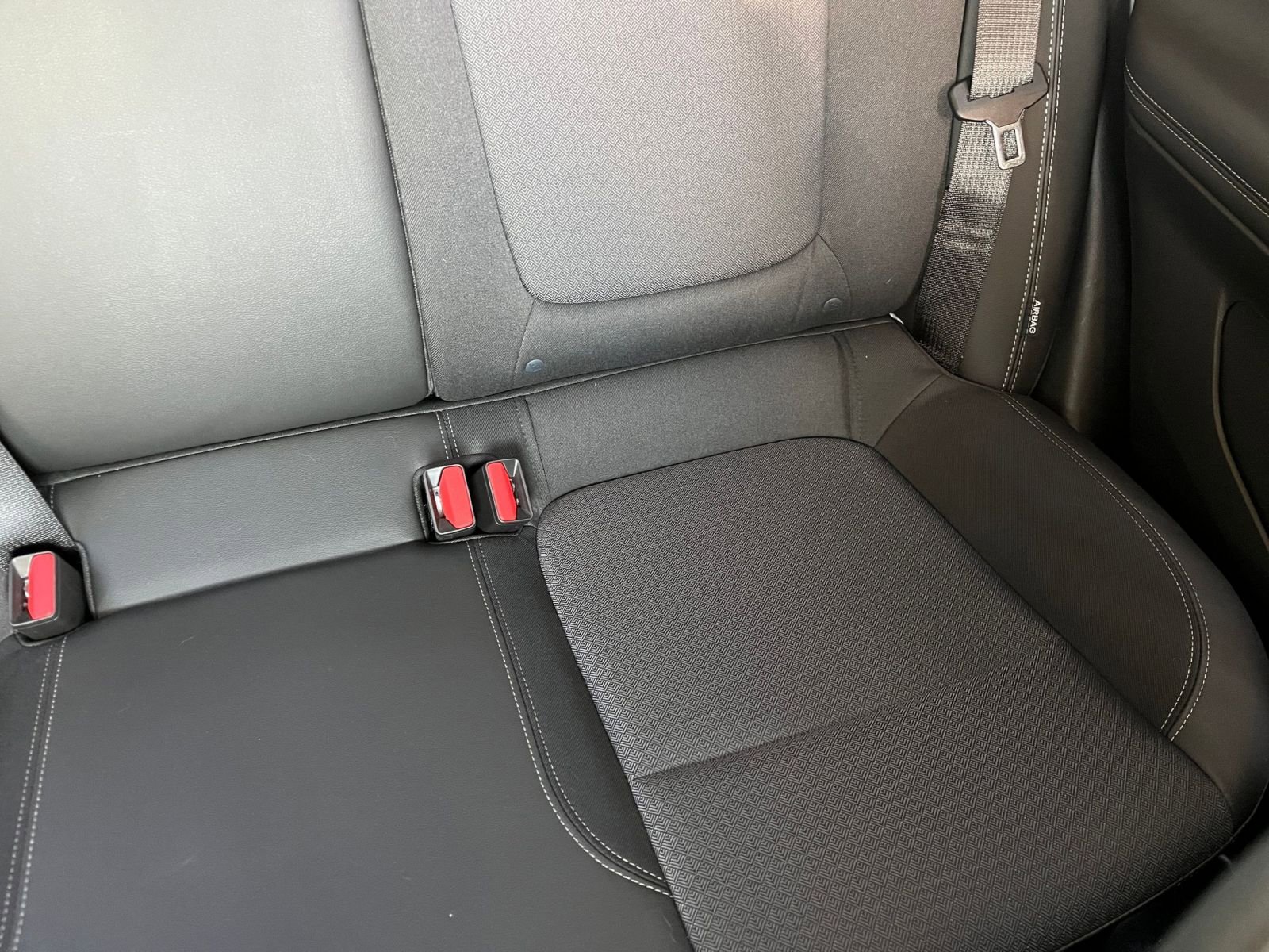 Used 2025 Buick Encore GX Preferred image 38