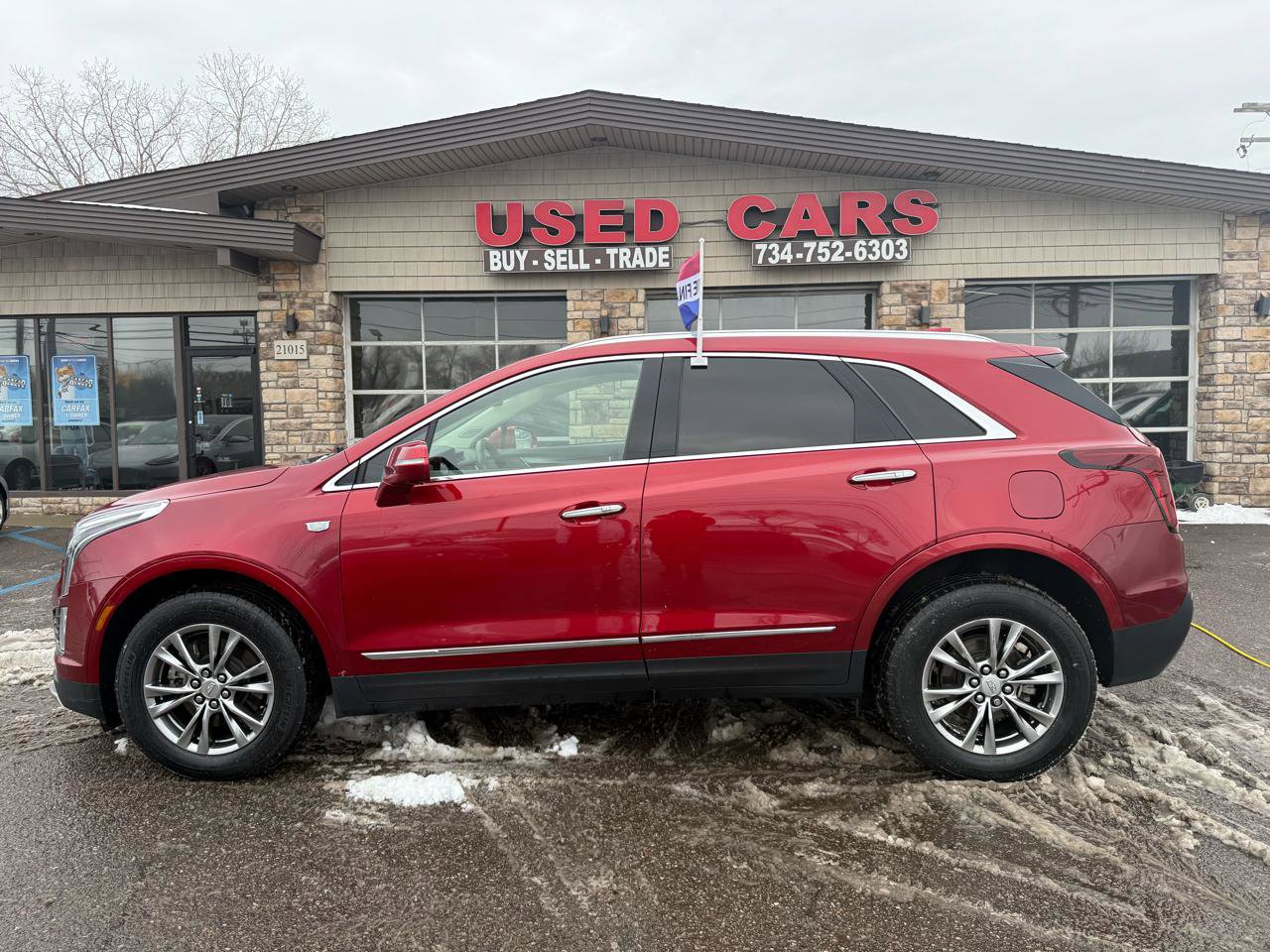 Used 2021 Cadillac XT5 Premium Luxury FWD image 4