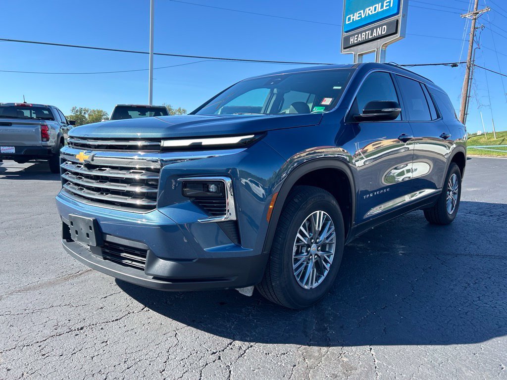 Used 2026 Chevrolet Traverse LT