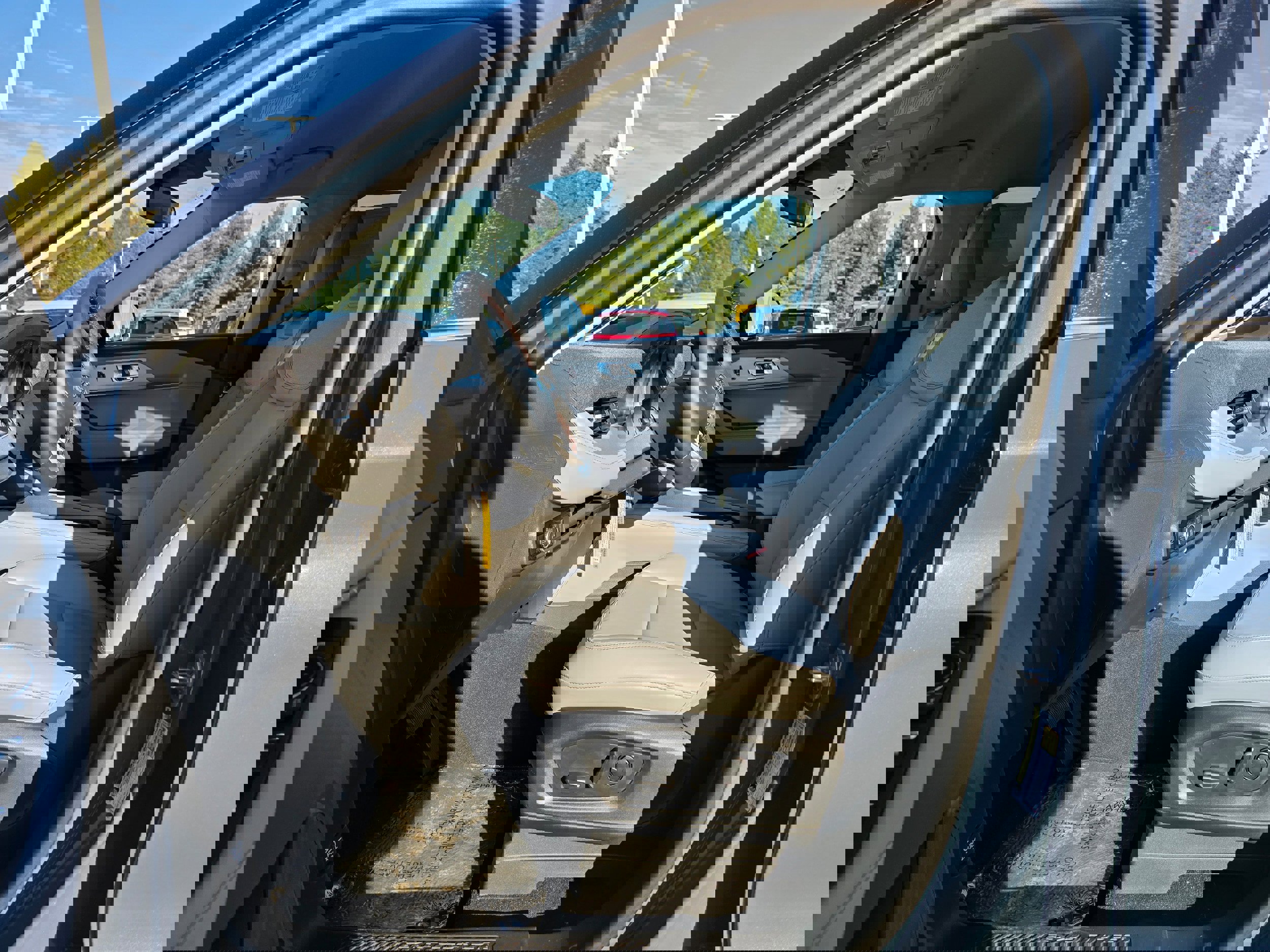 New 2026 Ford Explorer Active w/ Active Comfort Package image 21