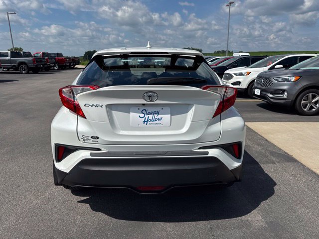 Used 2018 Toyota C-HR XLE FWD image 4