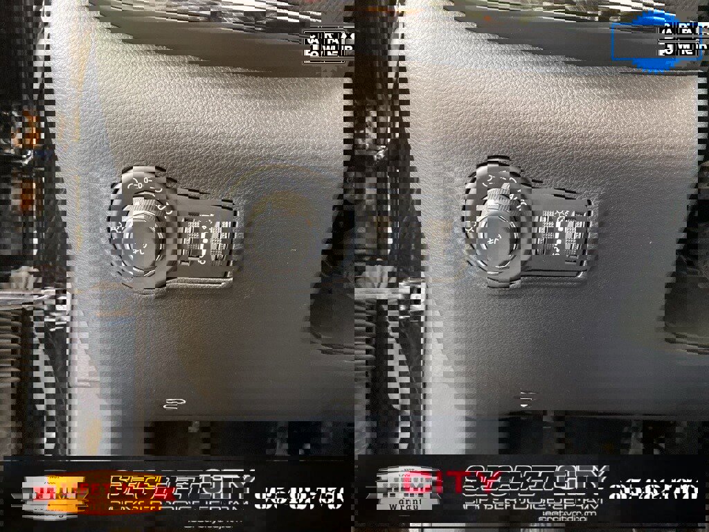 Used 2024 Jeep Compass Trailhawk w/ Trailhawk Convenience Group image 13