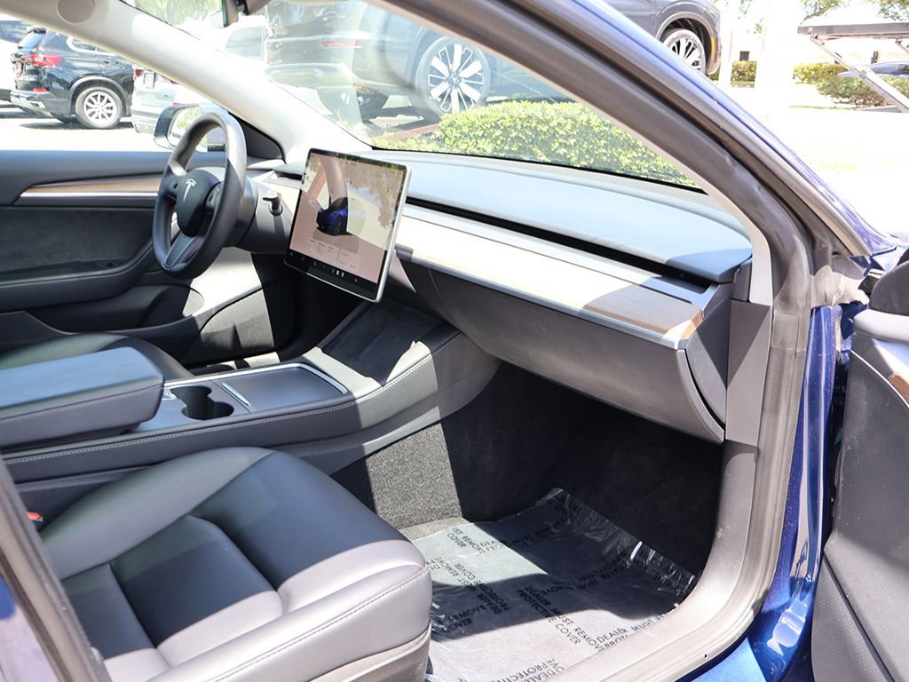 Used 2023 Tesla Model 3 Standard Range RWD image 29