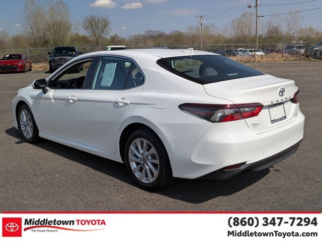 Used 2023 Toyota Camry LE image 5