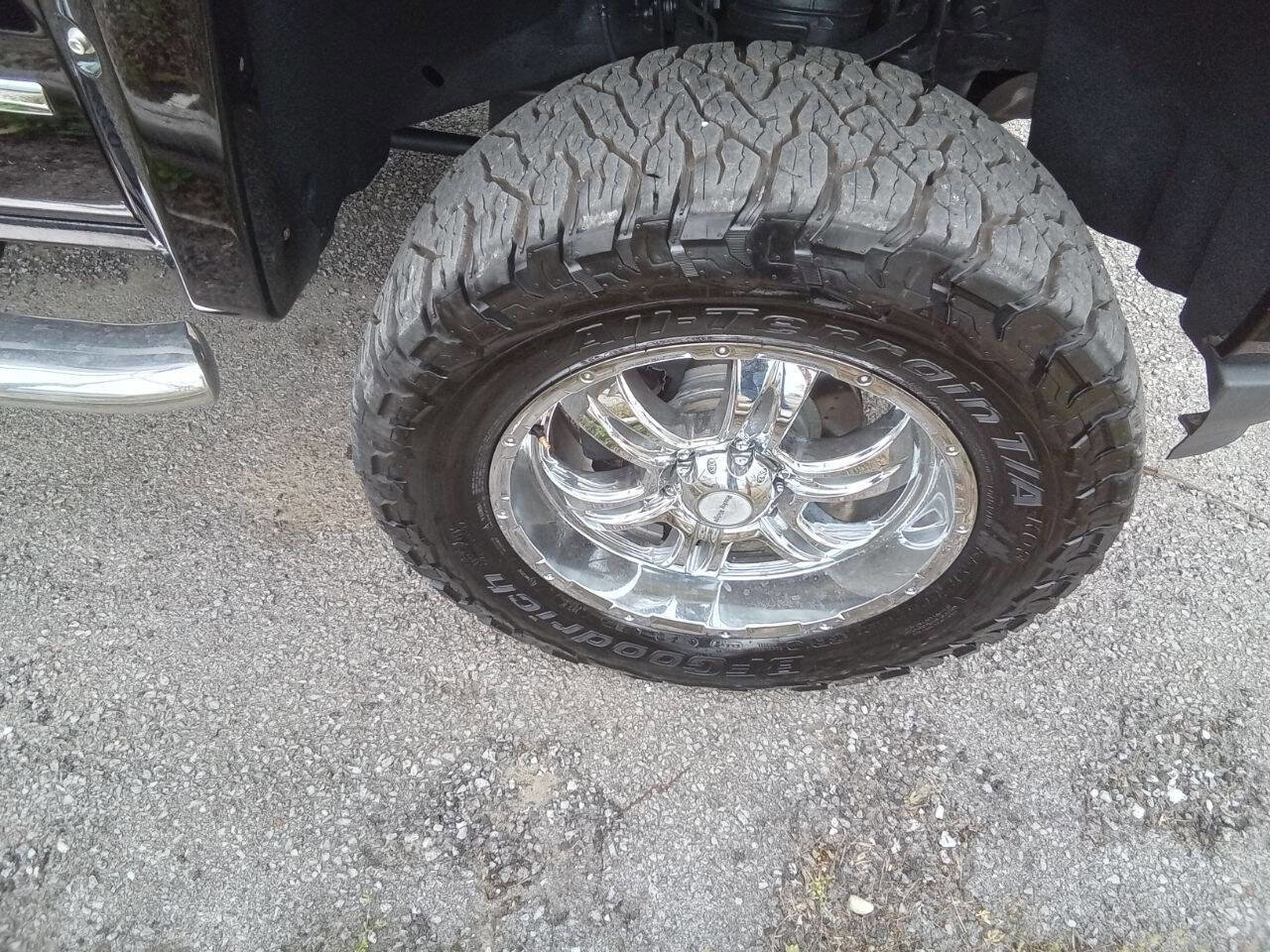 Used 2017 Chevrolet Silverado 1500 LTZ Z71 w/ LTZ Plus Package image 18