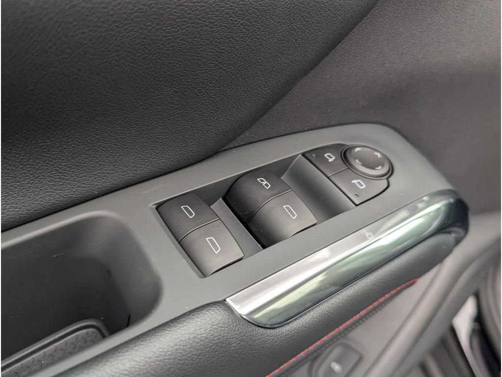 New 2026 Chevrolet Traverse Z71 w/ Driver Confidence Package image 16