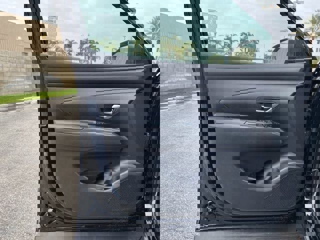 New 2026 Hyundai Santa Cruz SEL FWD image 13