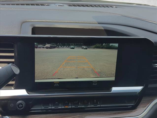 Used 2022 Chevrolet Silverado 1500 LT AWD/4WD image 13