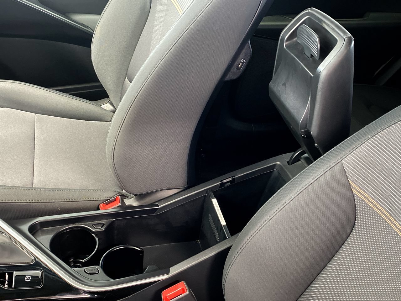 Certified 2025 Kia Niro LX FWD image 27
