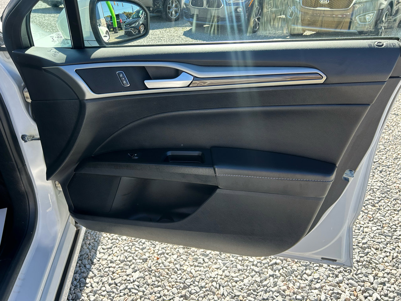 Used 2018 Ford Fusion SE w/ Equipment Group 602A image 16