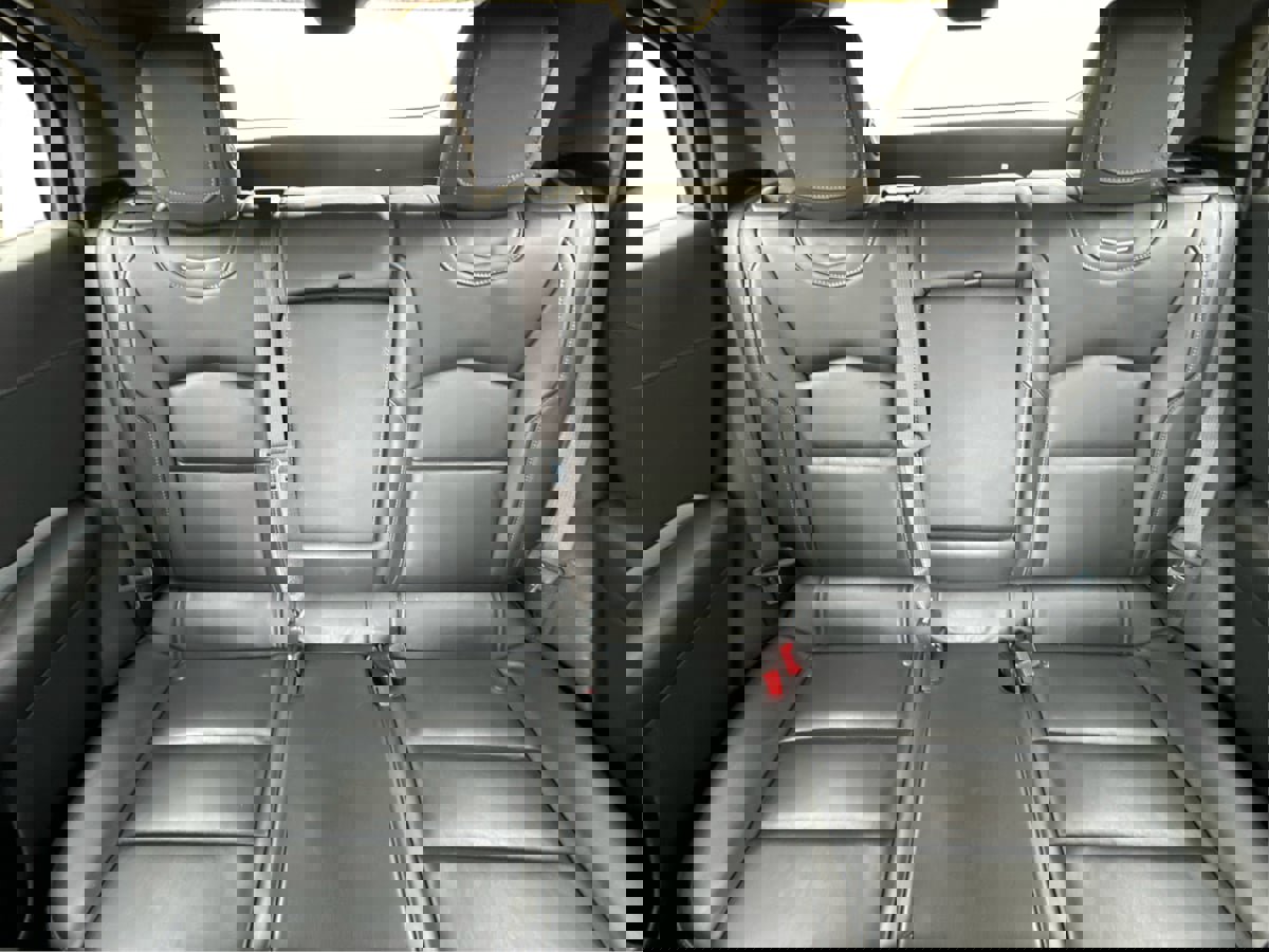 Used 2020 Cadillac XT4 Premium Luxury image 20