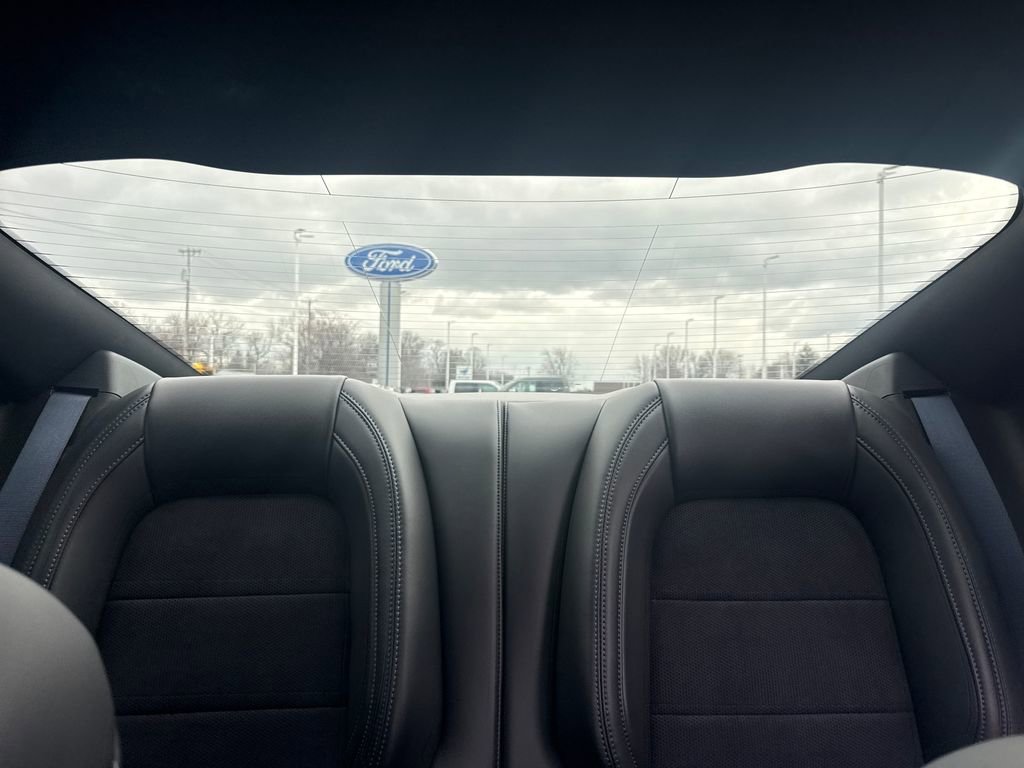 Used 2025 Ford Mustang Dark Horse image 40