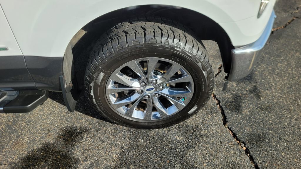 Used 2017 Ford F150 XLT w/ Equipment Group 302A Luxury image 15